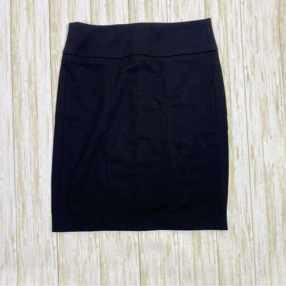 CAbi Bundle of Two (2) Black and Gray Leopard Print Pencil Skirts - Picture 2 of 10